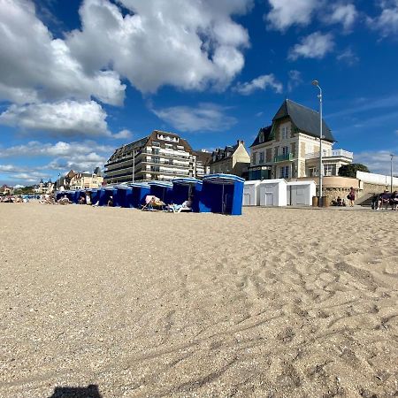 La Casa Eden Au Pied De La Mer Suite Hotel Premium 블롱빌 쉬르 메르 외부 사진